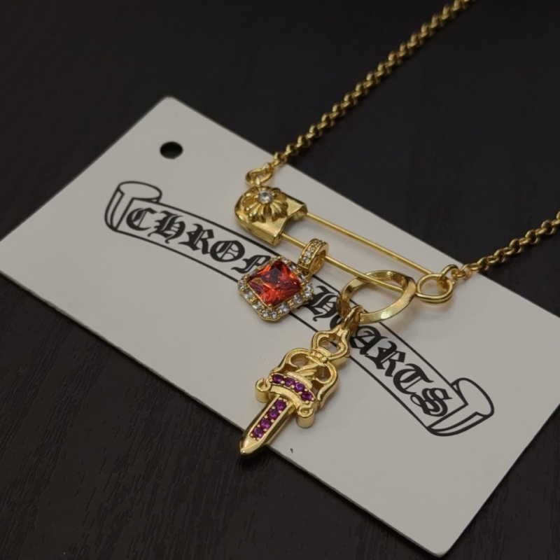 Ch*0me He**ts necklaces
